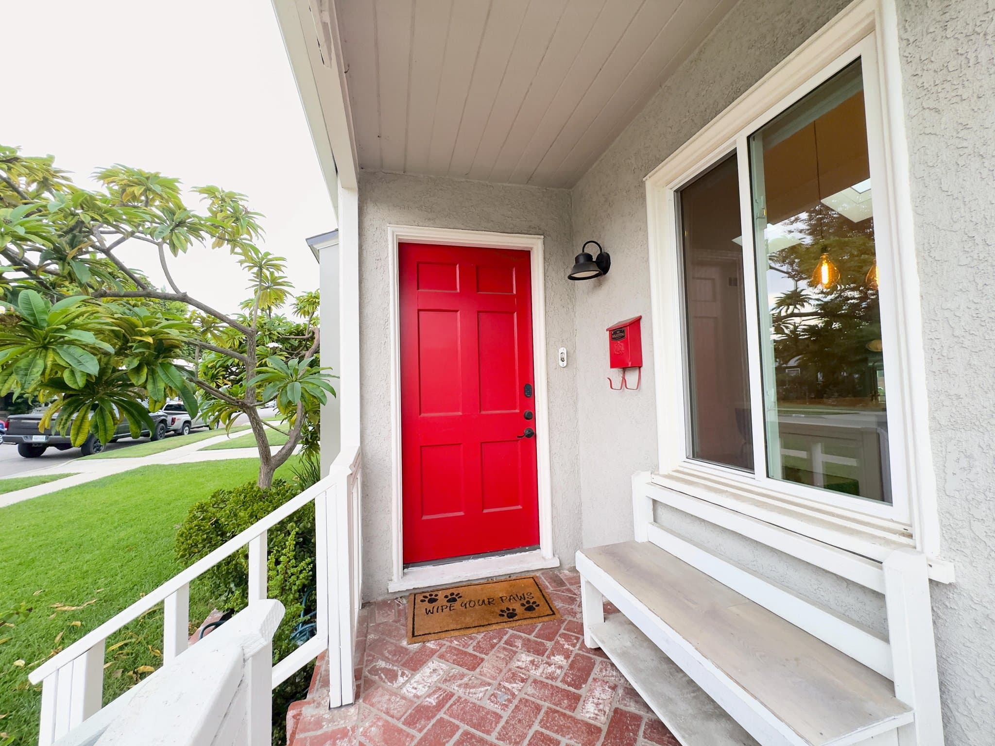 Lakewood House: 5908 Graywood Ave
