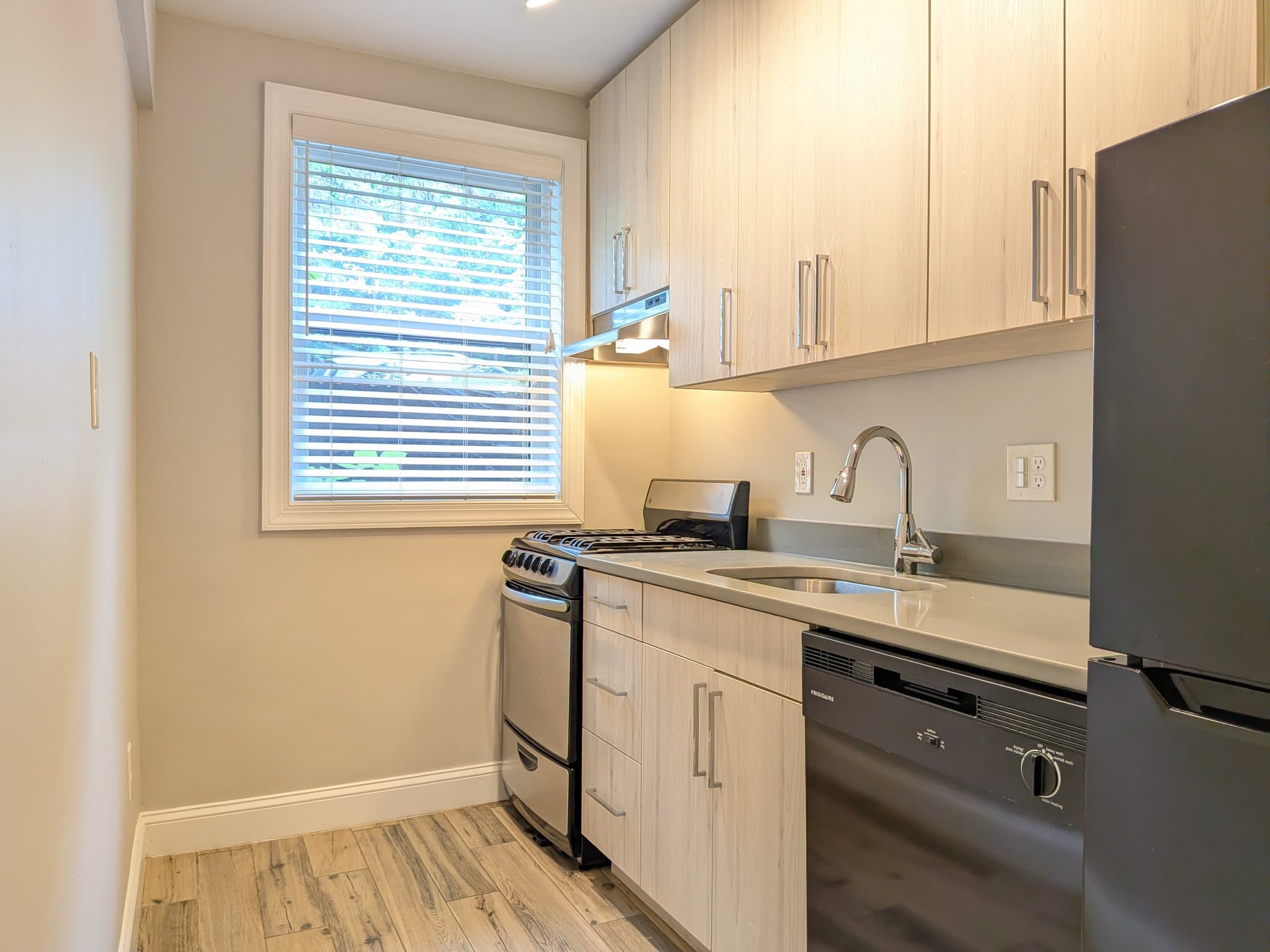 Washington Apartment: 4016 Calvert St NW