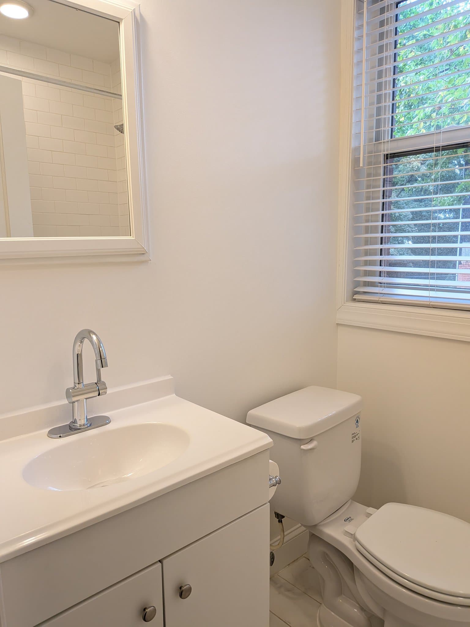 Washington Apartment: 4016 Calvert St NW