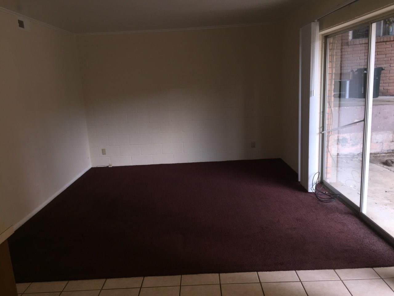Tulsa Apartment: 1611 S Riverside Dr