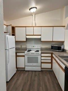 Tumwater House: 1631 Bishop Rd SW