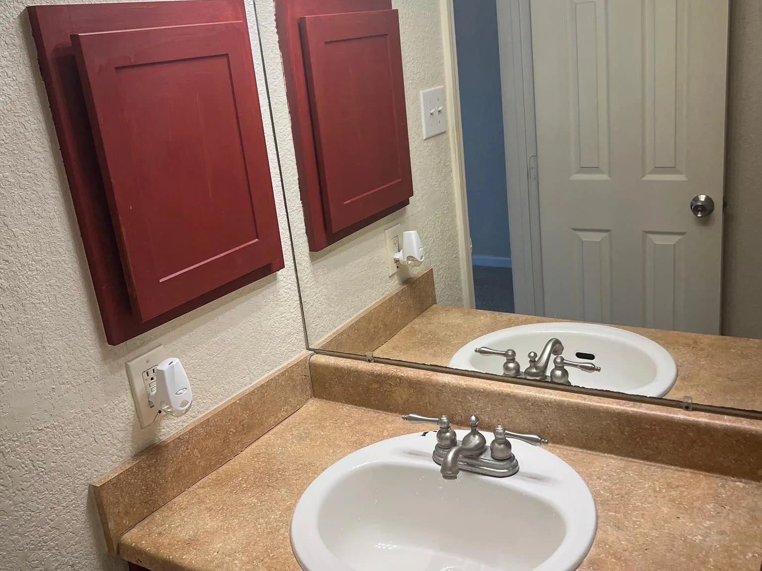 Houston Condo: 8100 Creekbend Dr
