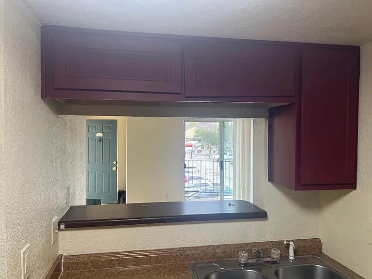 Houston Condo: 8100 Creekbend Dr