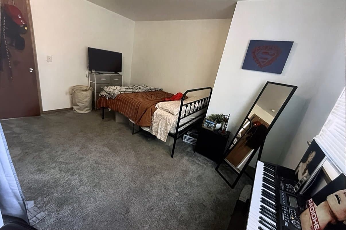 Lacey House: 6513 Steamer Drive SE