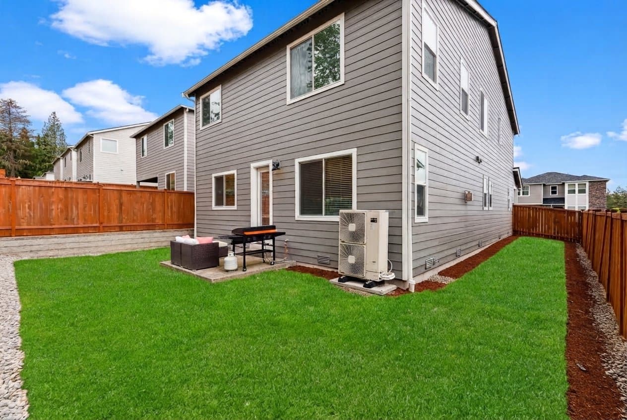 Gig Harbor House: 9844 Prospect Pl