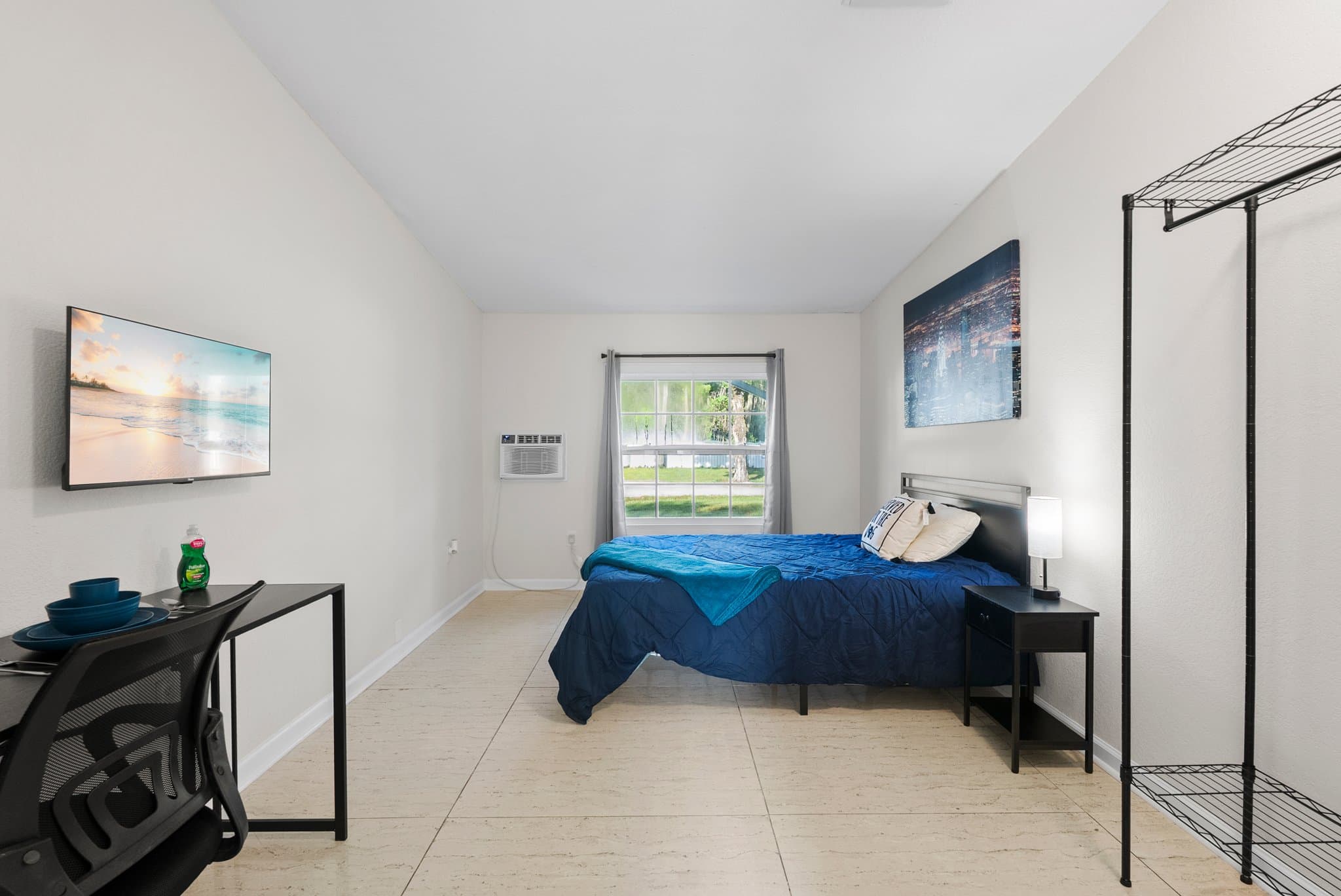 Jacksonville Single Room: 6878 Lenox Avenue