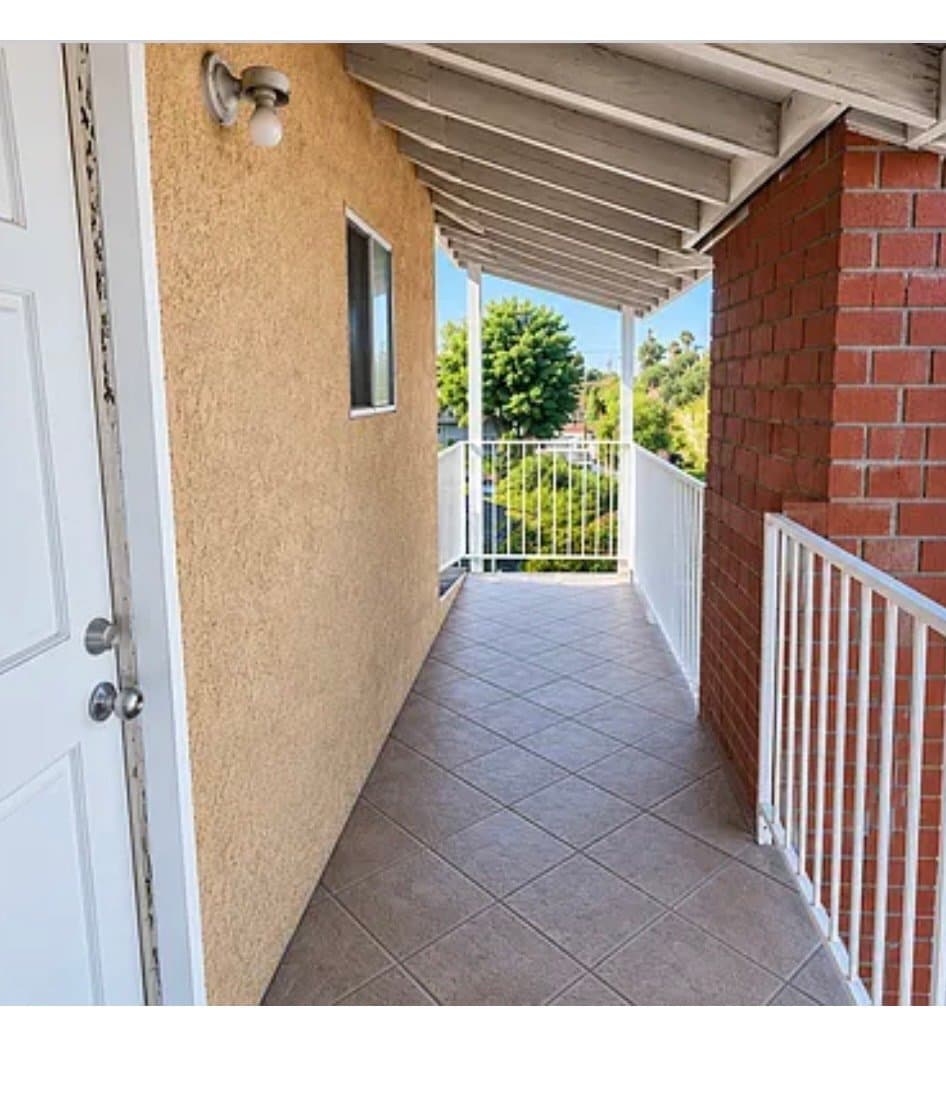Whittier House: 7823 Clive Ave