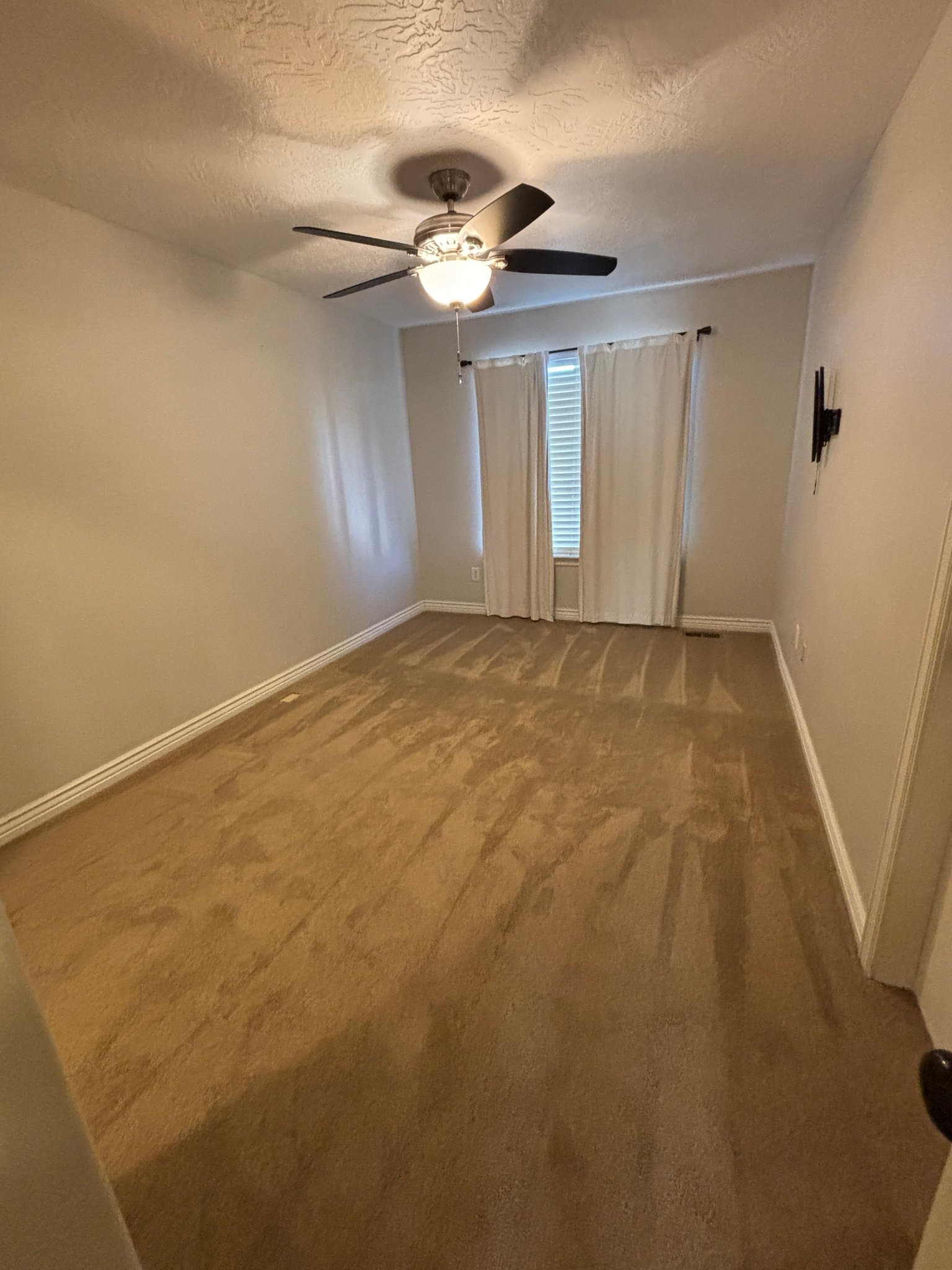 South Jordan Townhome: 10422 S Sage Luigi Ct