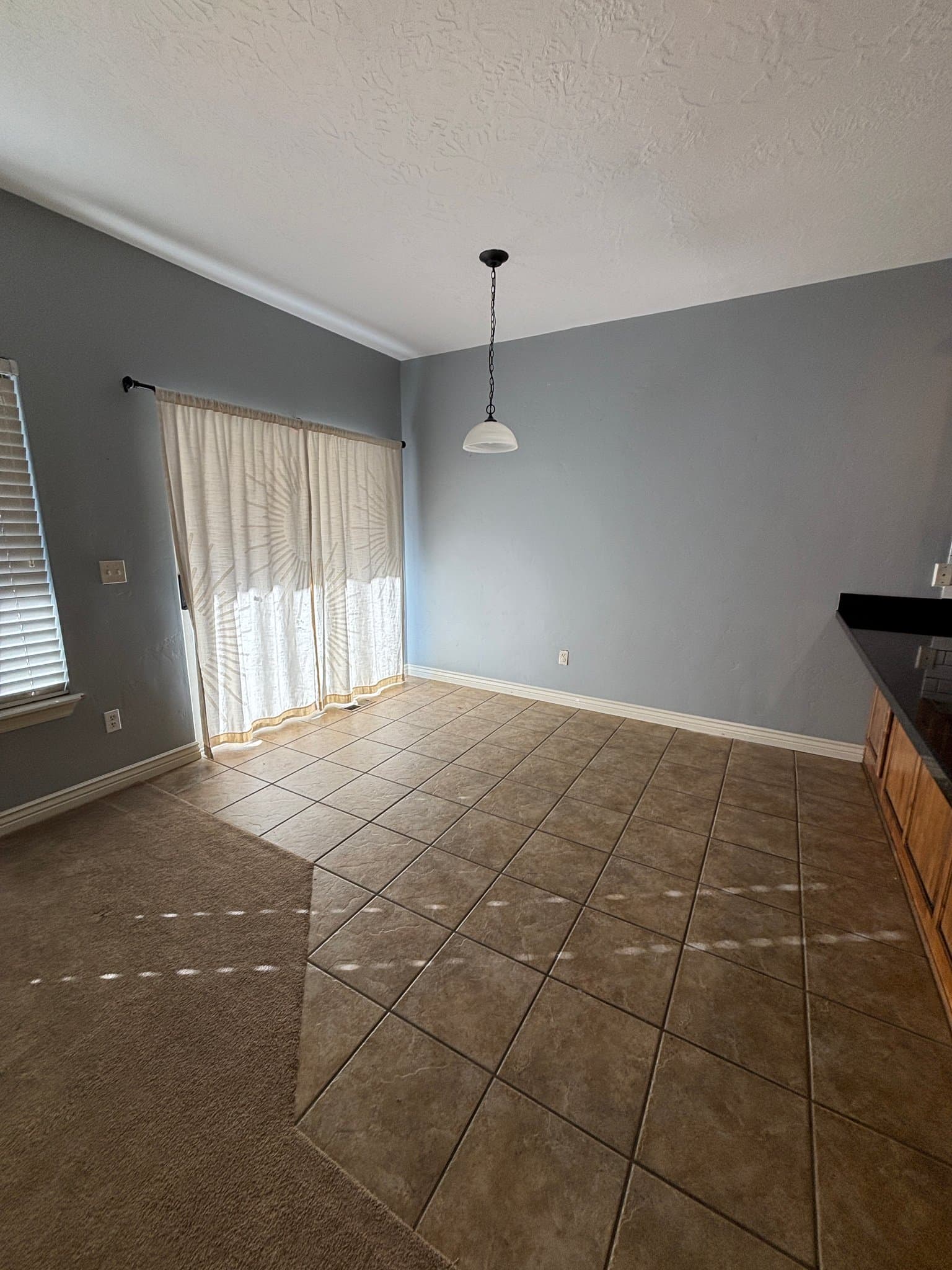 South Jordan Townhome: 10422 S Sage Luigi Ct