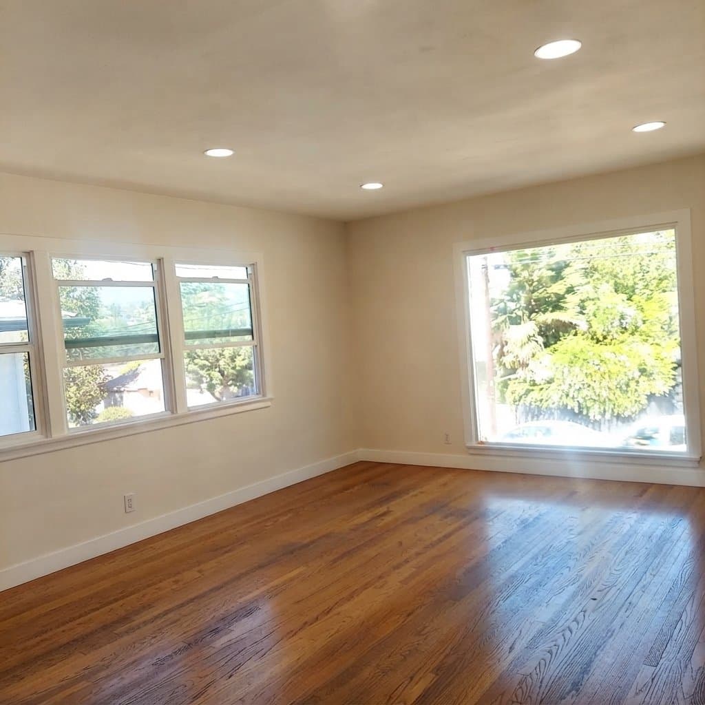 Los Angeles House: 1435 El Paso Dr
