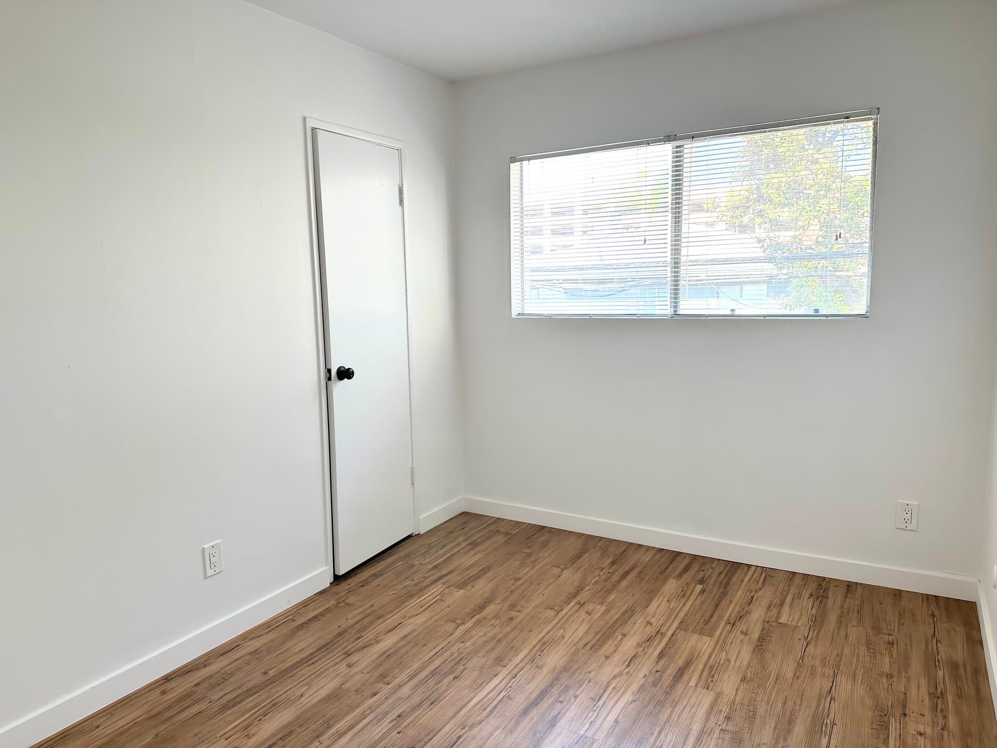 Los Angeles Apartment: 936 Wilcox Avenue