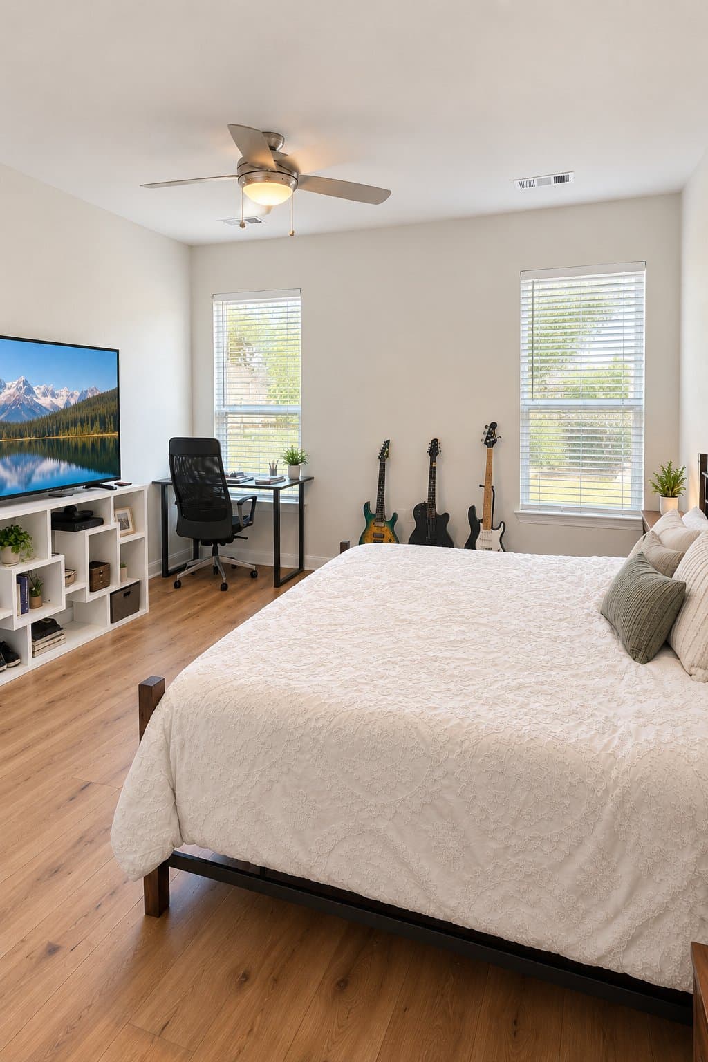 Spicewood House: 104 Caleb Ct