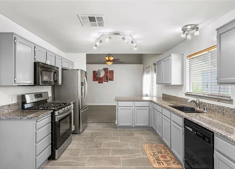 North Las Vegas House: 5422 Iberville St
