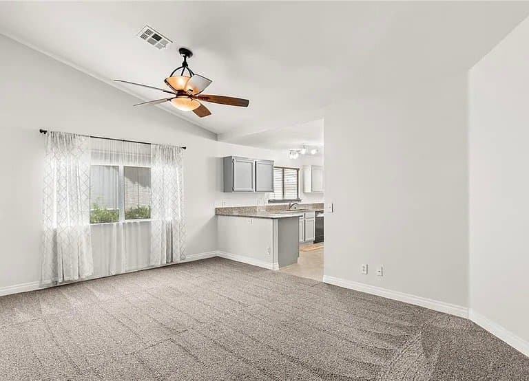 North Las Vegas House: 5422 Iberville St