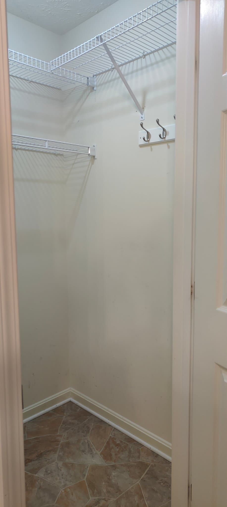 Mount Washington House: 724 Justin Trail