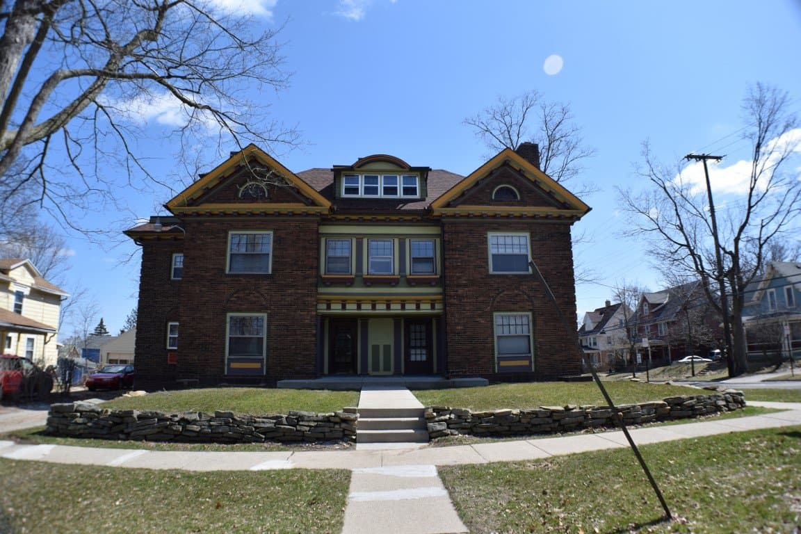 Jackson Apartment: 217 Third St.