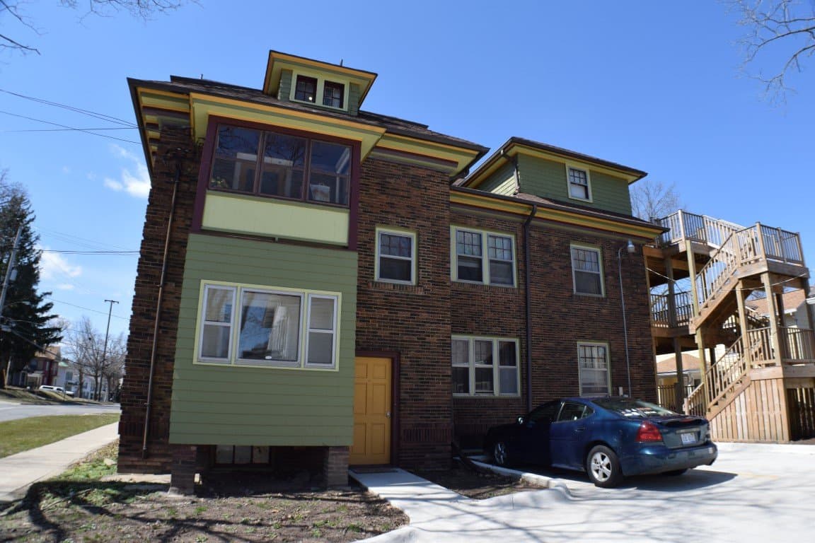 Jackson Apartment: 217 Third St.