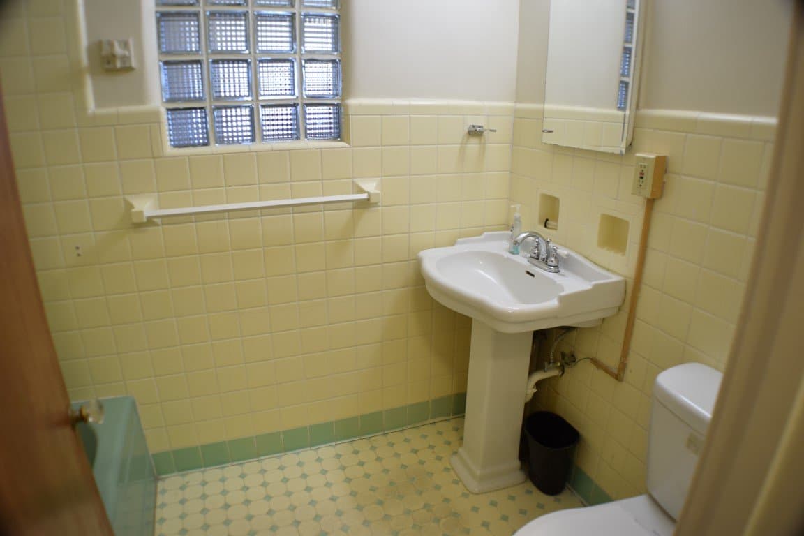 Jackson Apartment: 217 Third St.