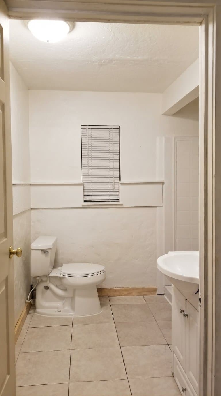 Melbourne House: 510 E Strawbridge Ave