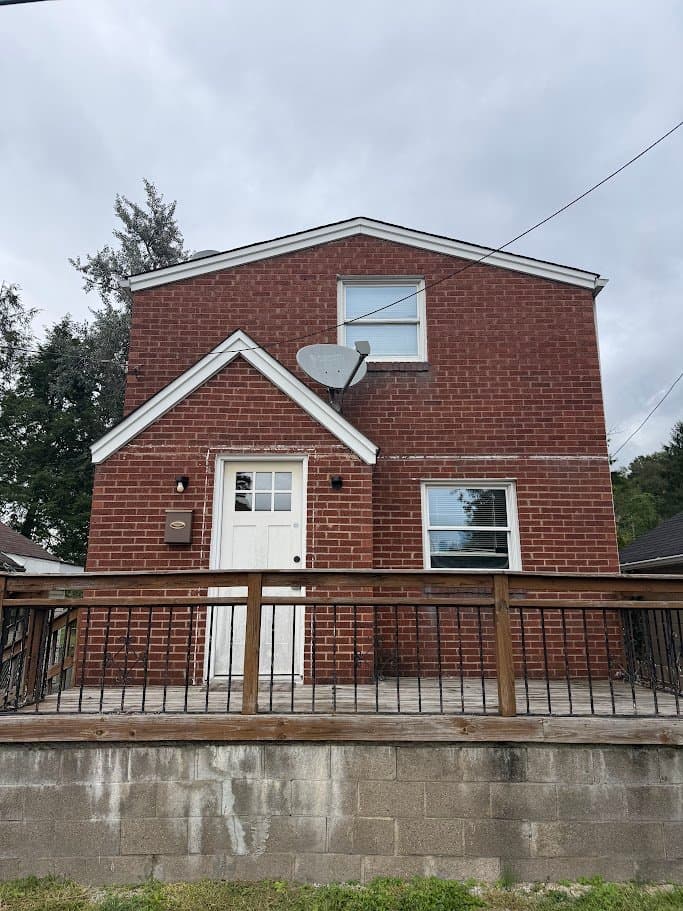 Elizabeth House: 411 Locust St.
