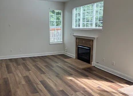 Arlington House: 17503 Ironwood St