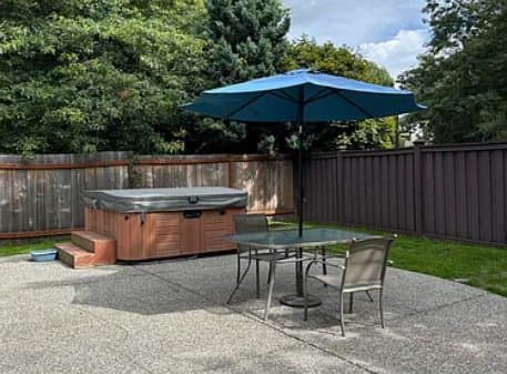 Arlington House: 17503 Ironwood St