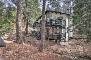 Running Springs House: 32240 Fern Dr