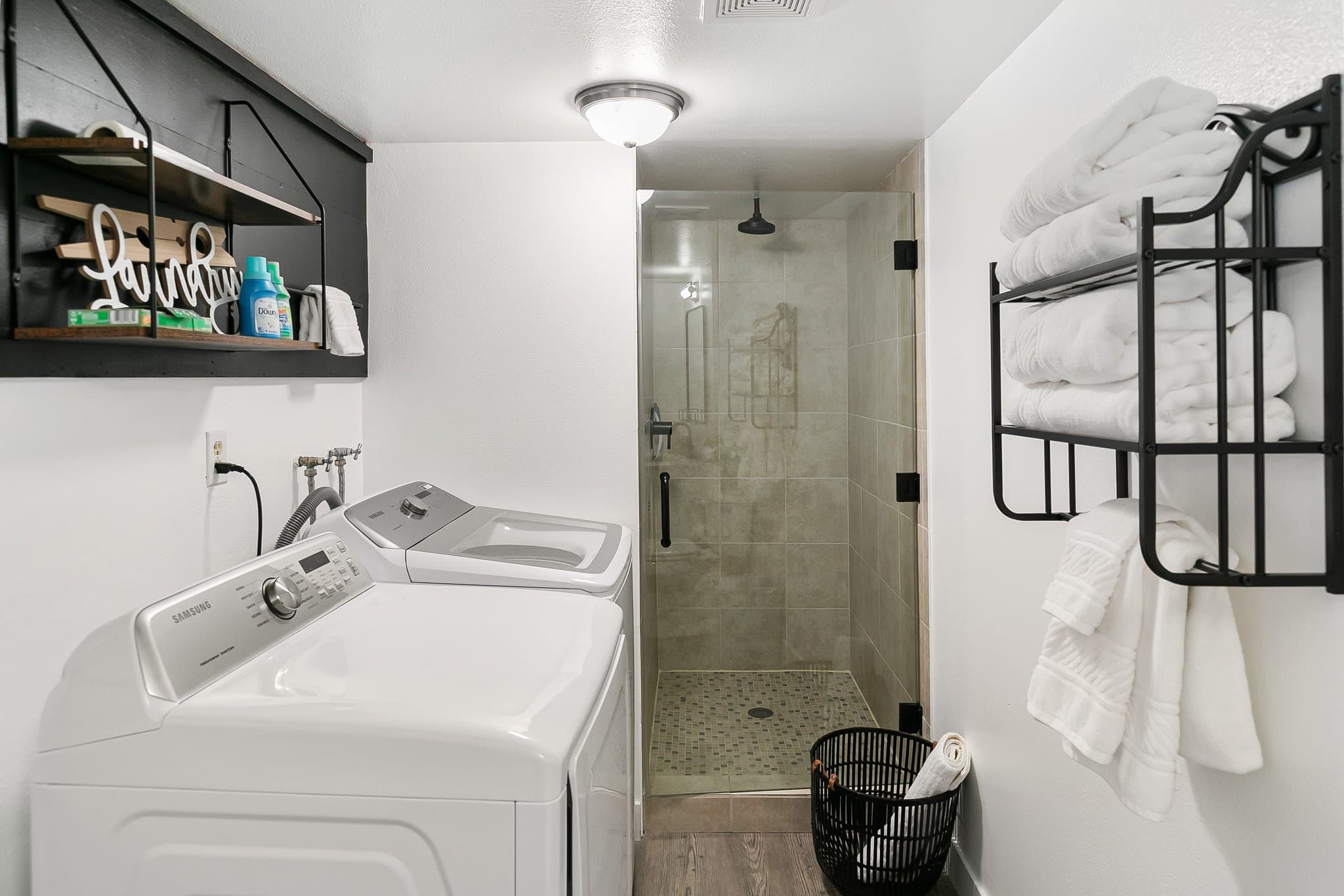 Running Springs House: 32240 Fern Dr