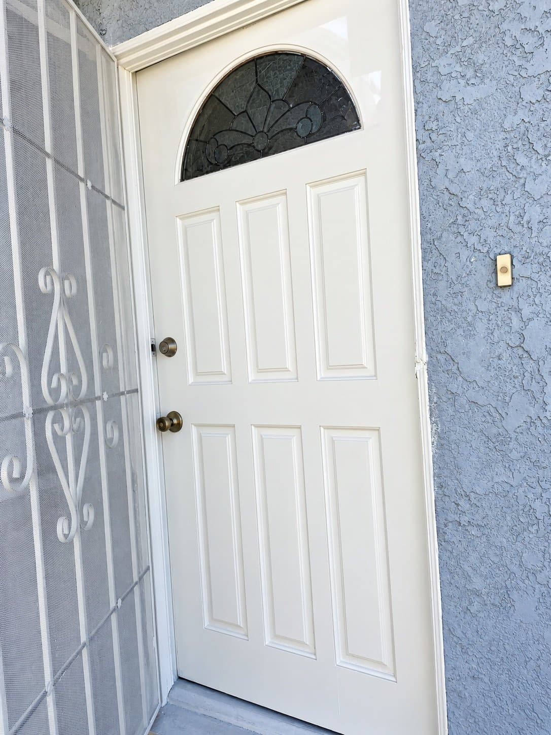Norwalk House: 15516 Dartmoor Ave