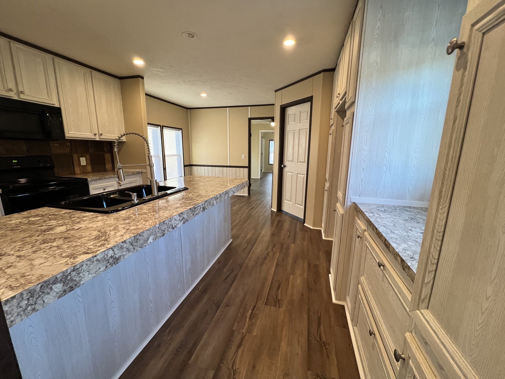 Hot Springs House: 164 Starr Dr