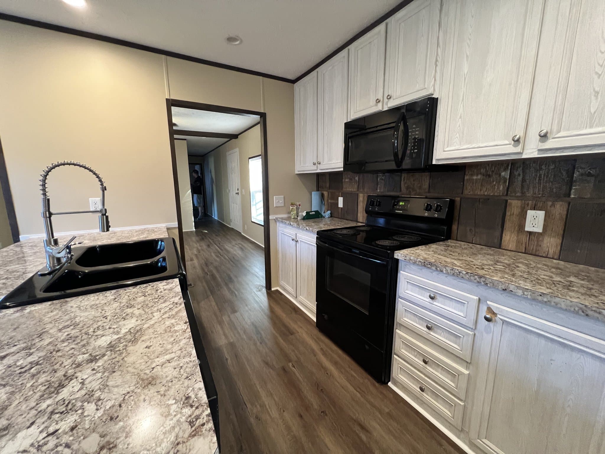 Hot Springs House: 164 Starr Dr