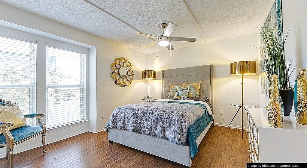 Addison Townhome: 4820 Westgrove Dr.