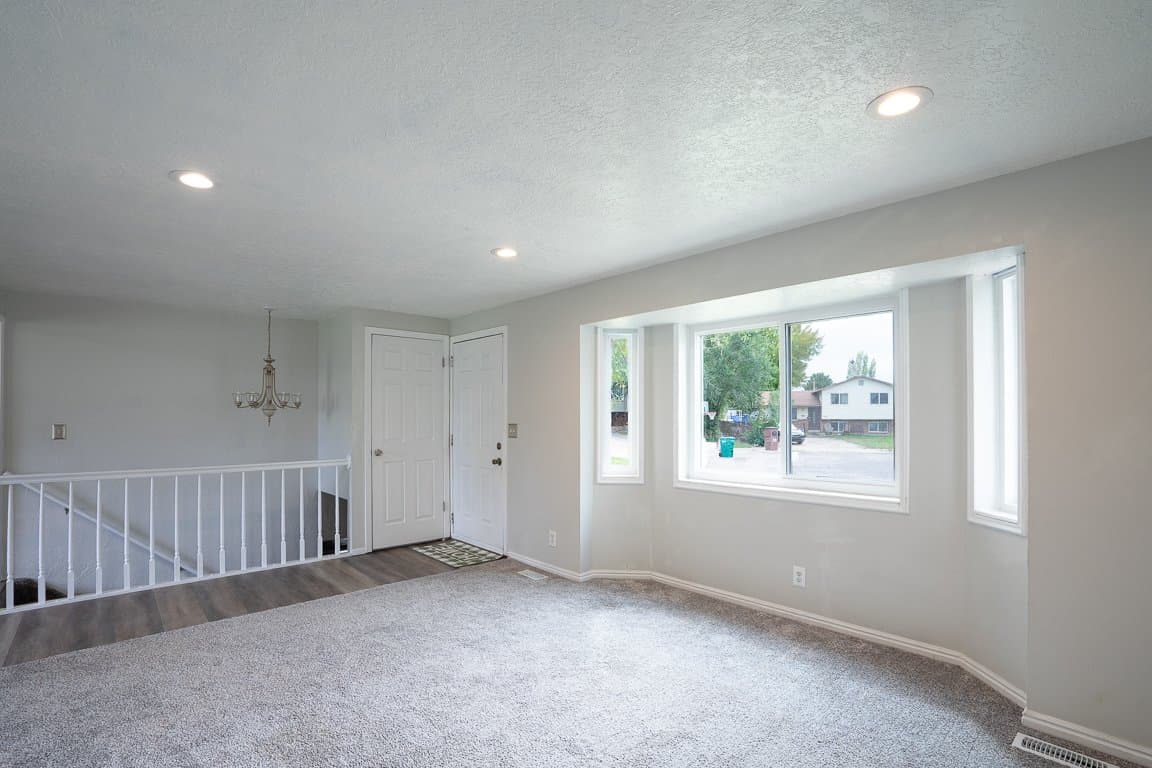 Clearfield House: 657 W 650 N
