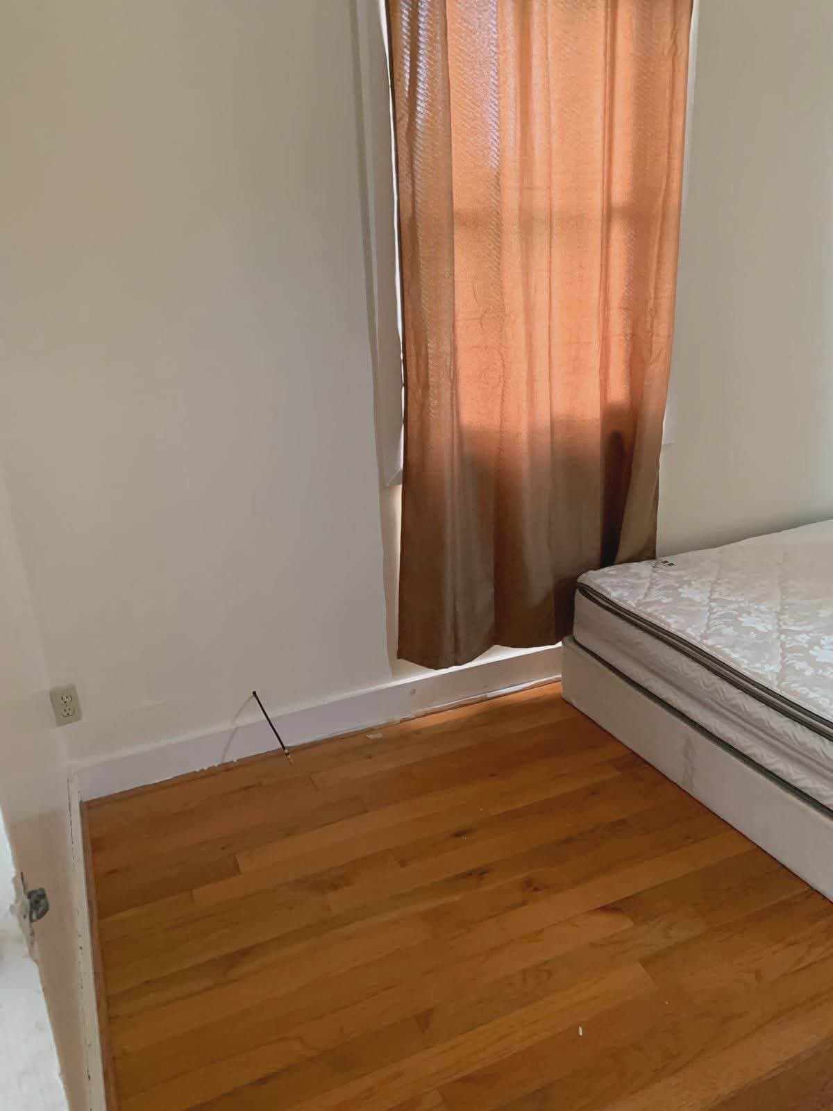 Keansburg House: 35 Shore Blvd