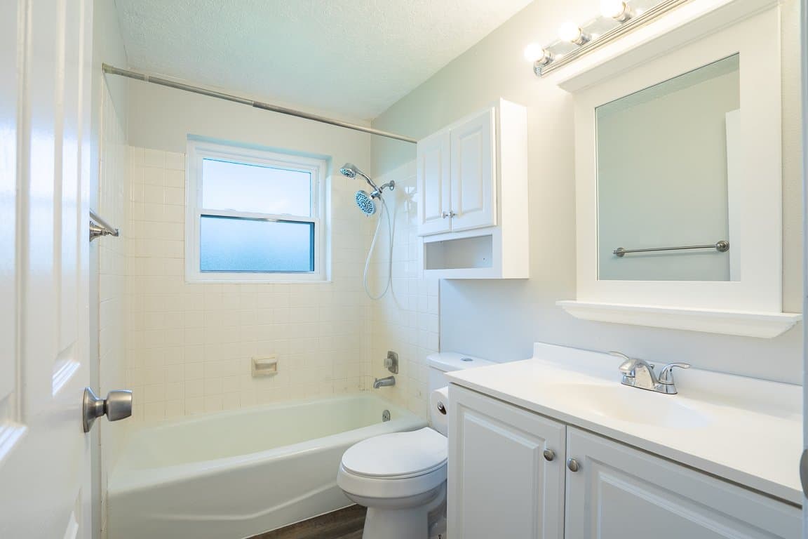 Clearfield House: 657 W 650 N