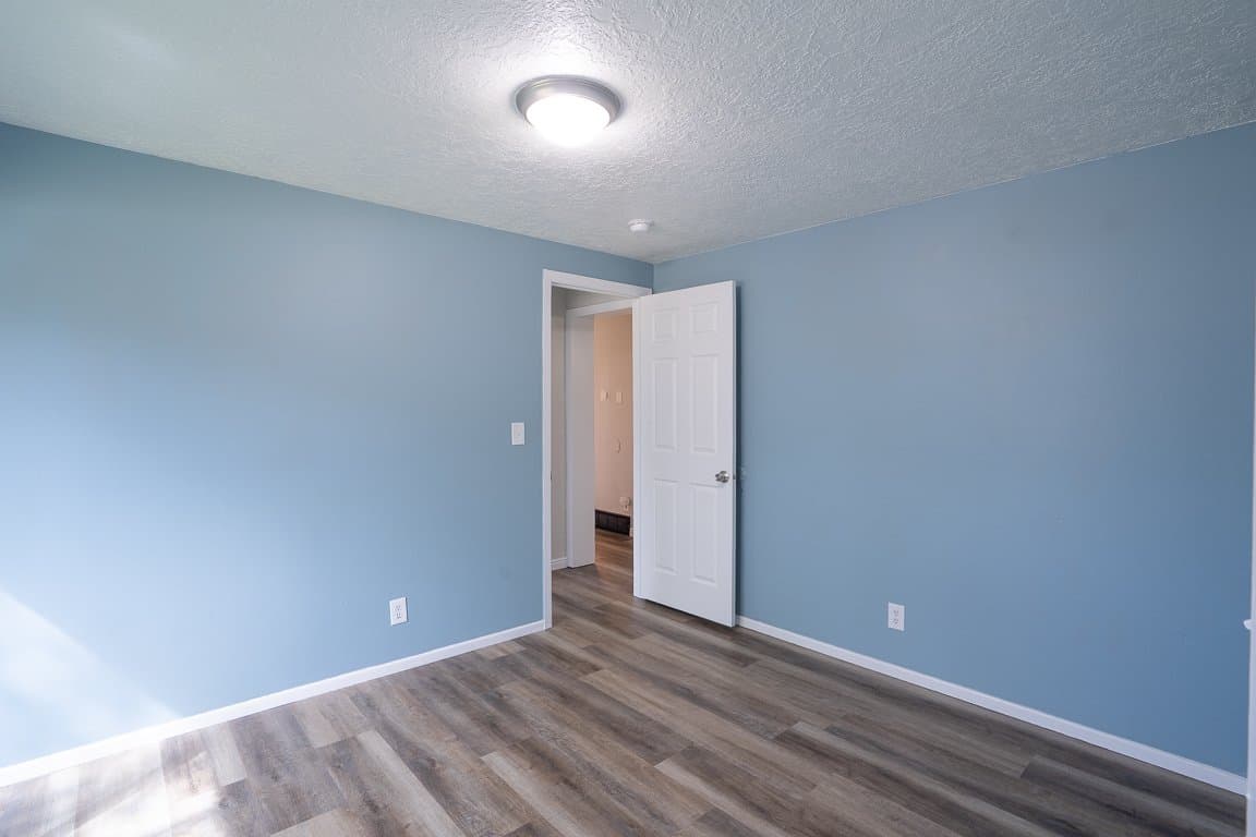 Clearfield House: 657 W 650 N