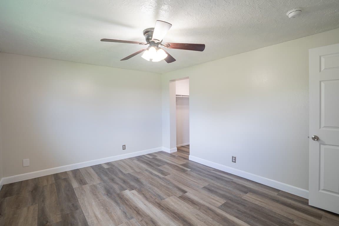 Clearfield House: 657 W 650 N
