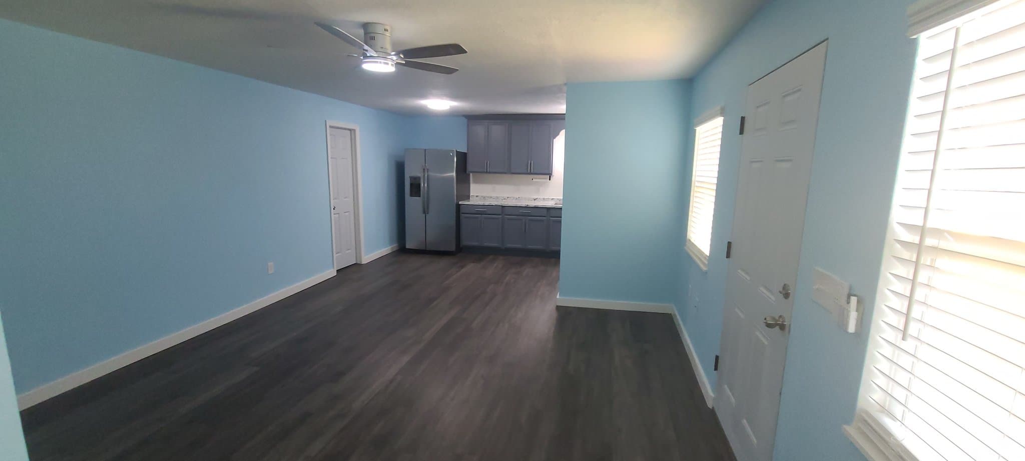 Lake Wales House: 725 COHASSETT AVE