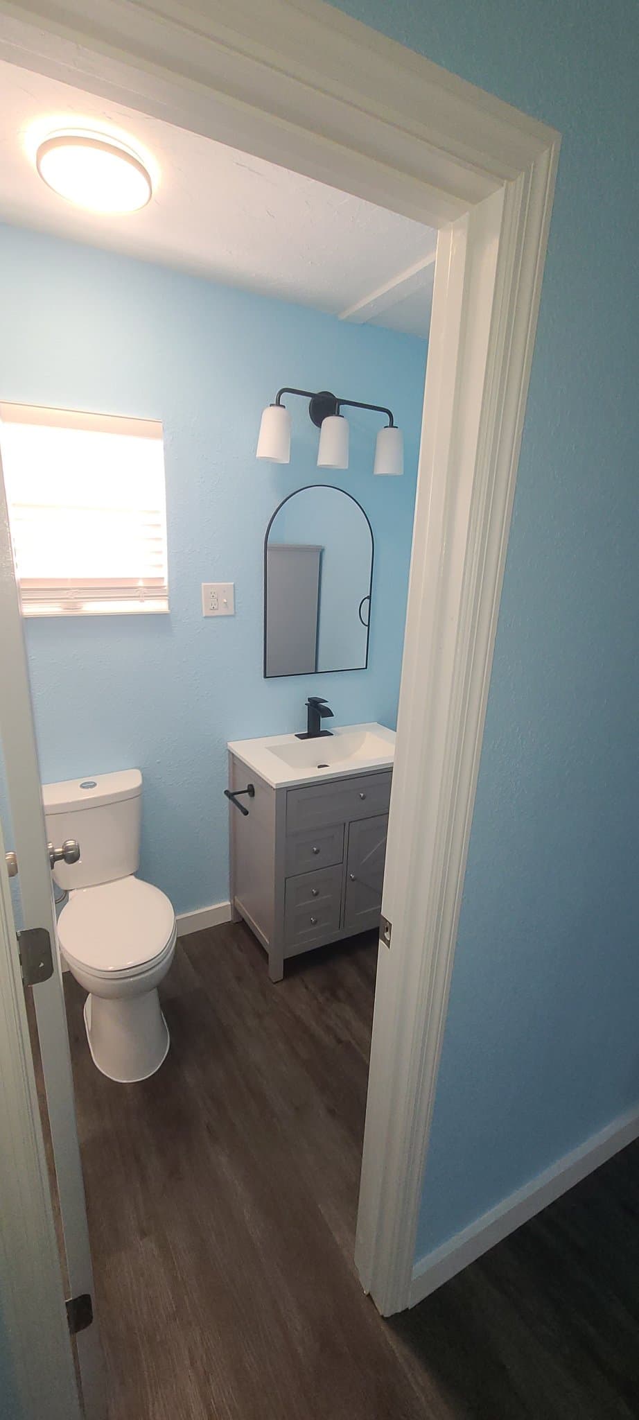 Lake Wales House: 725 COHASSETT AVE