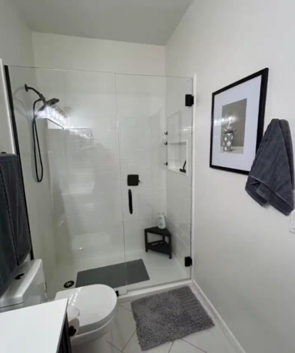 Chandler House: S Longmore St - C0ntact for full address