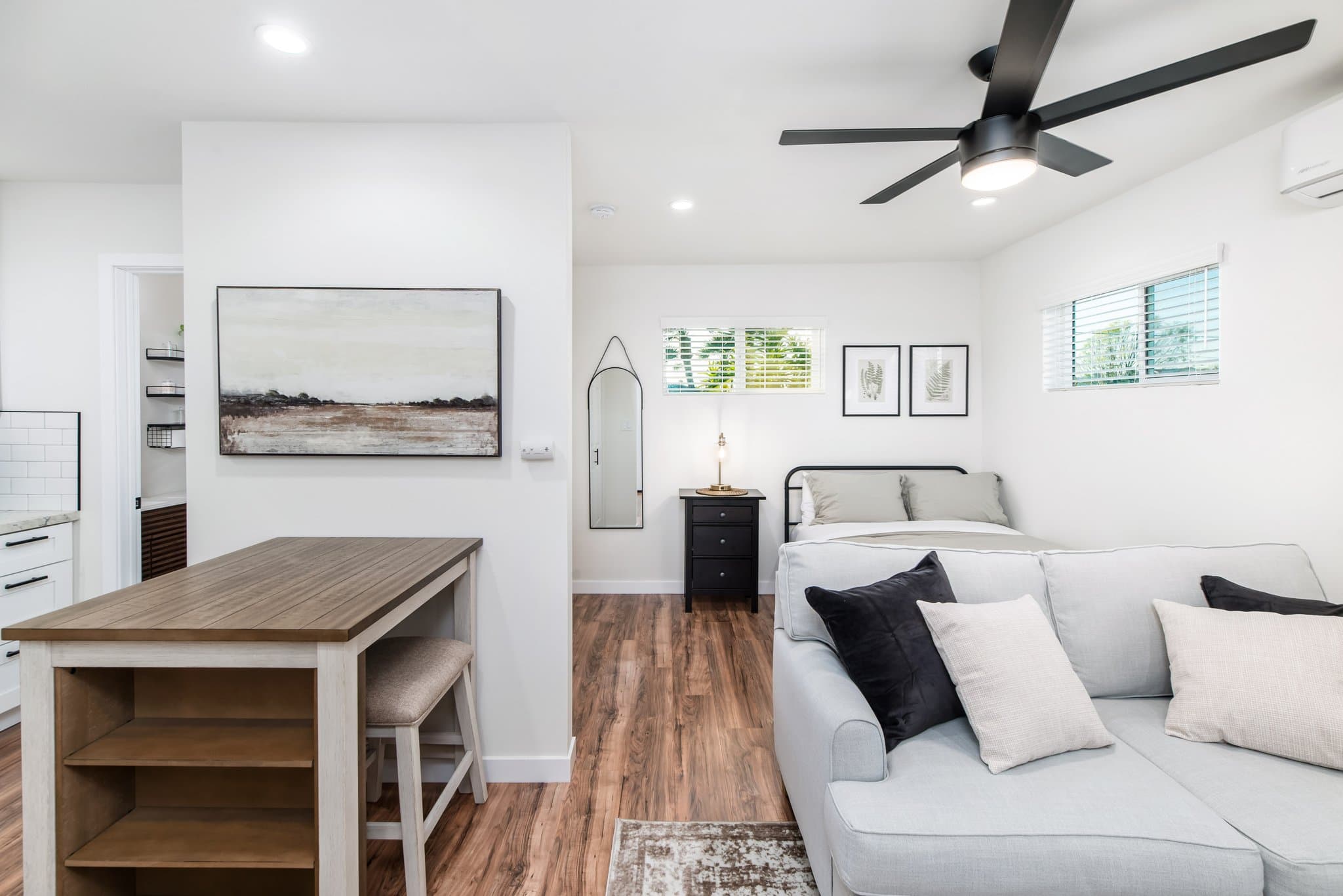 San Diego Condo: 5207 Solola Avenue