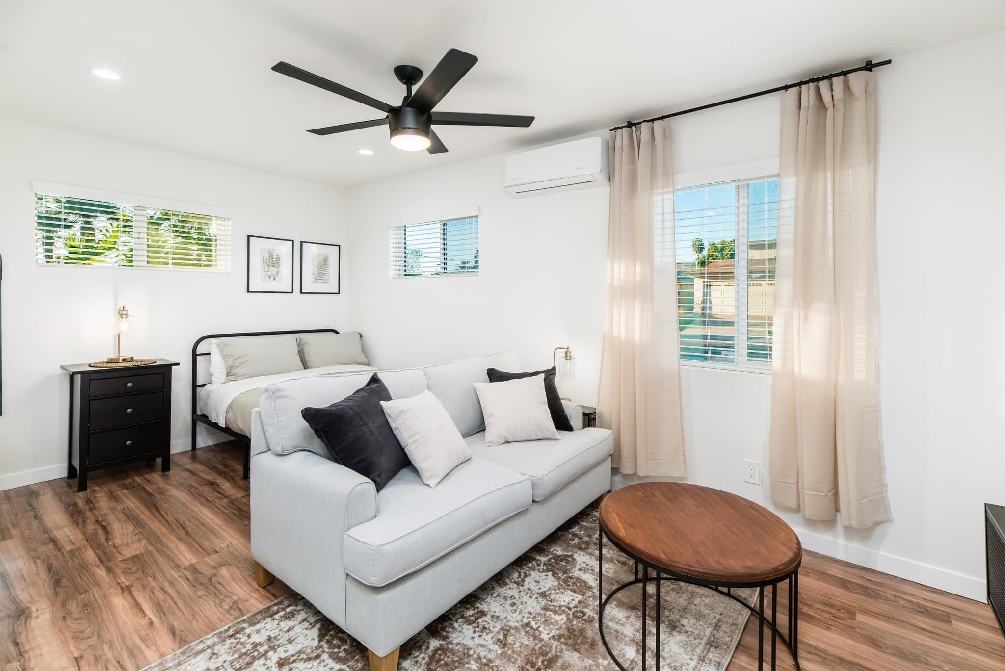San Diego Condo: 5207 Solola Avenue