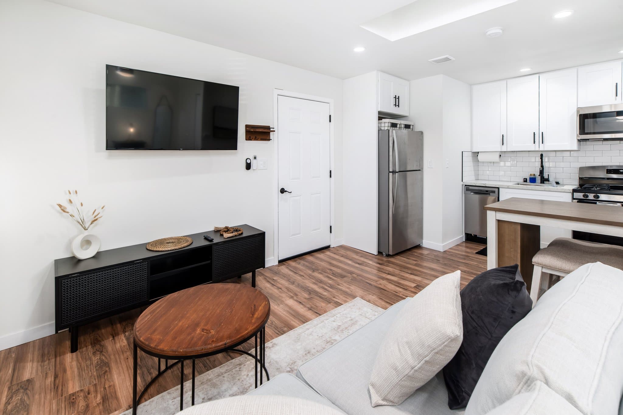 San Diego Condo: 5207 Solola Avenue