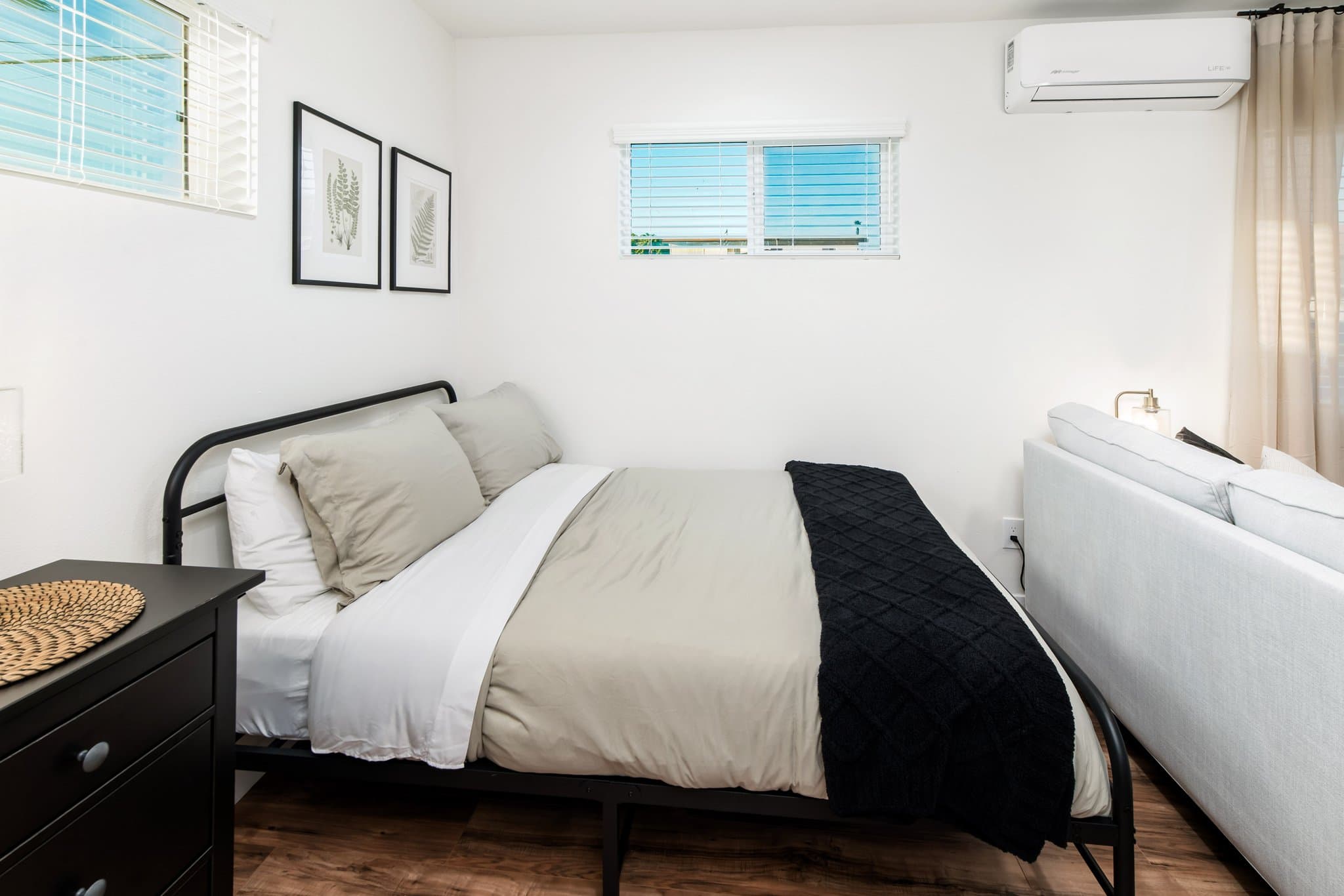 San Diego Condo: 5207 Solola Avenue