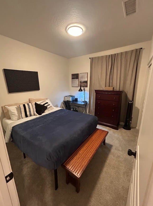Chandler House: S Longmore St - C0ntact for full address
