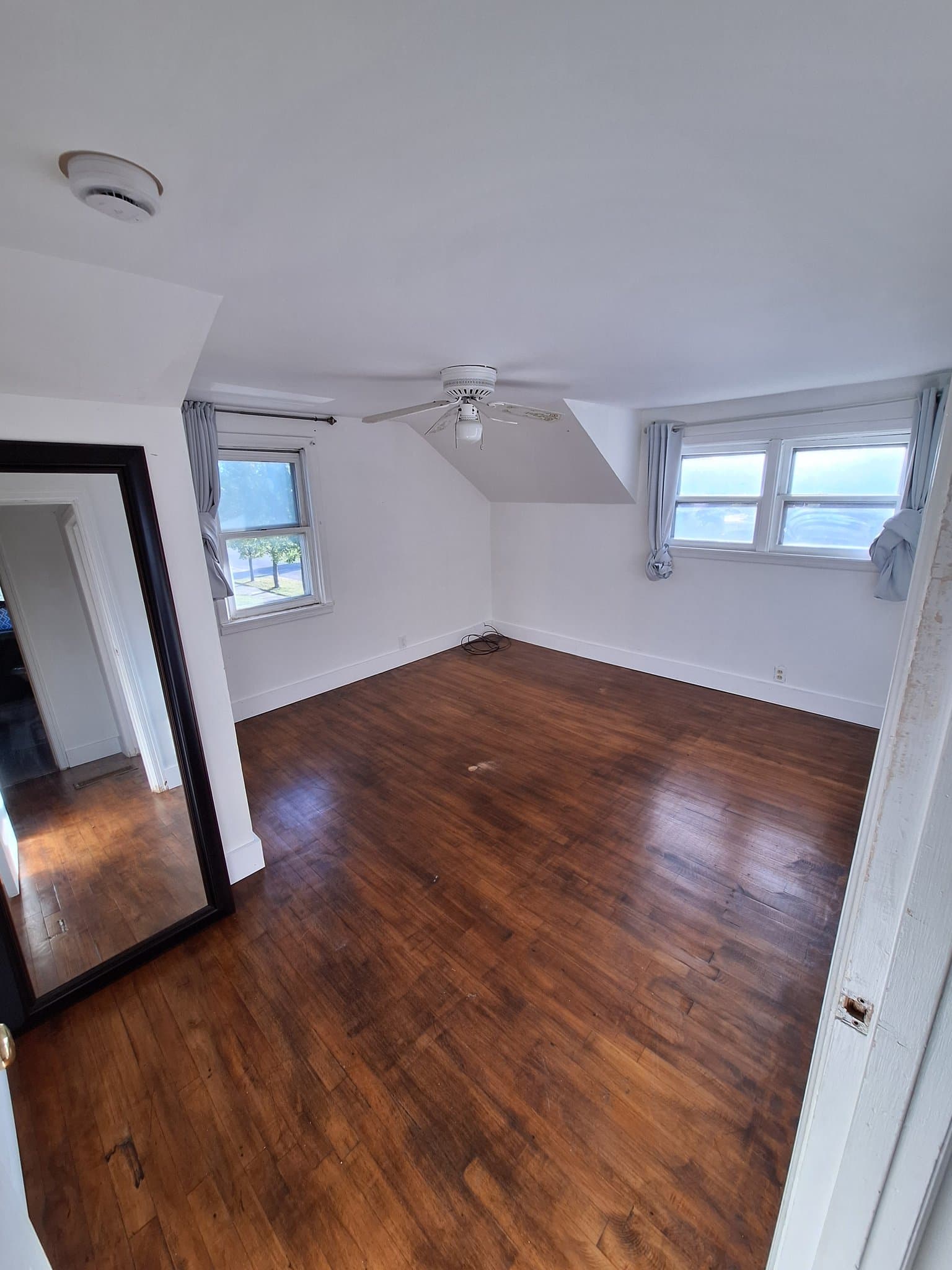Kingsford House: 229 Lawrence Street