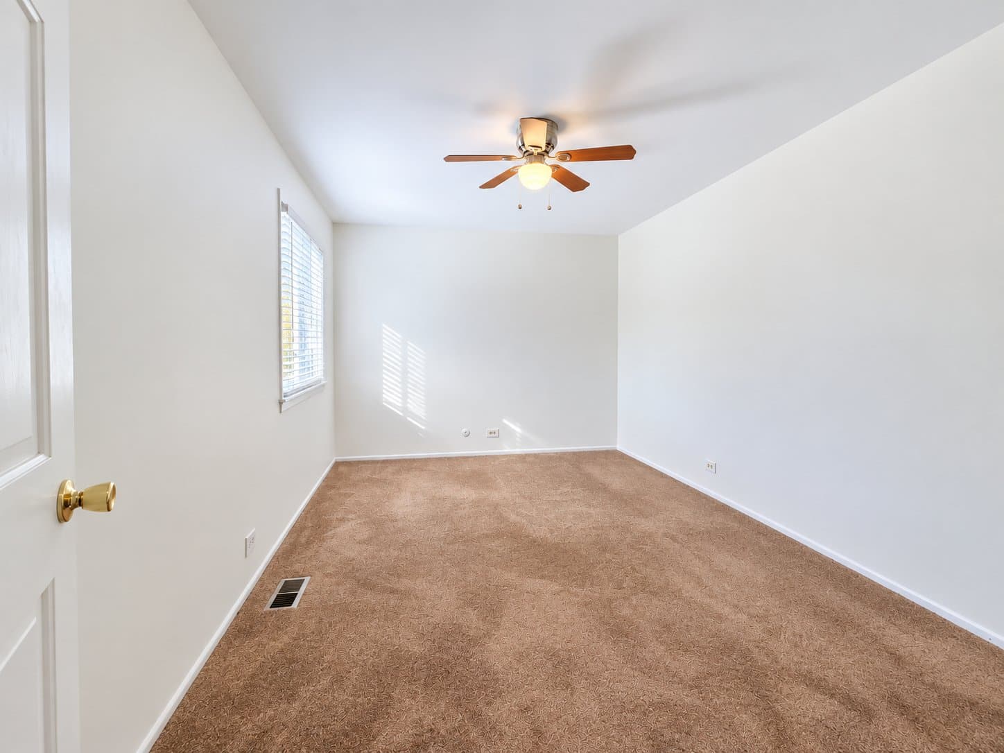 Prospect Heights Townhome: 1344 Cove Drive