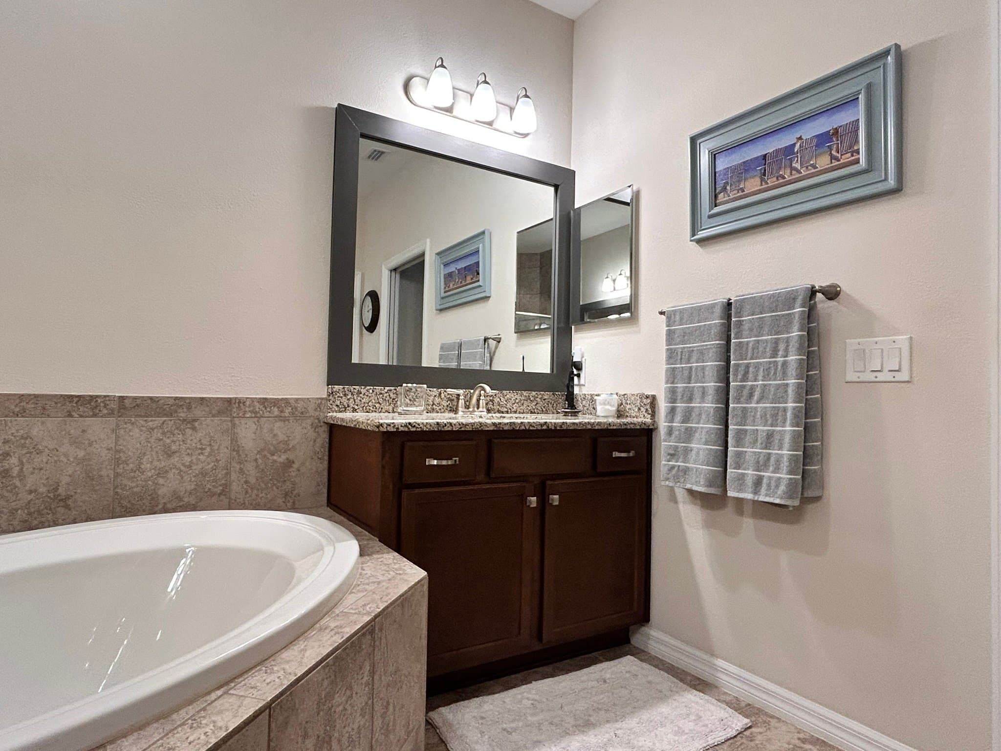 Largo House: 655 14th St NW