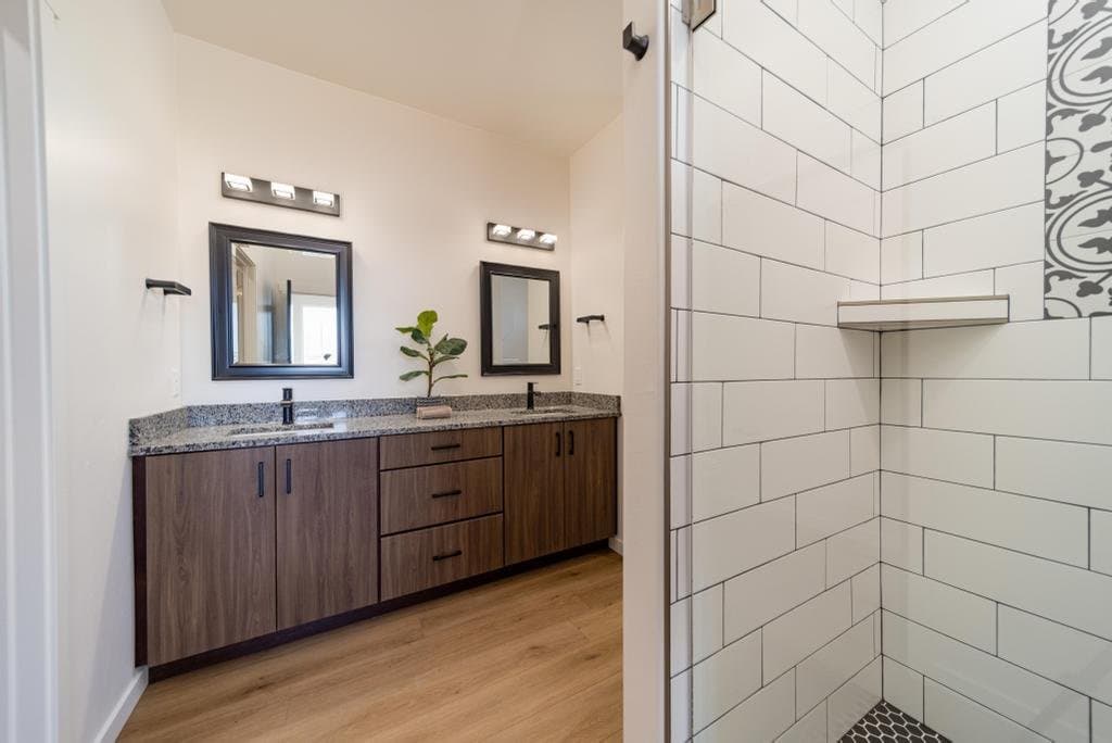 Grand Junction House: 221 Shadow Mesa Street