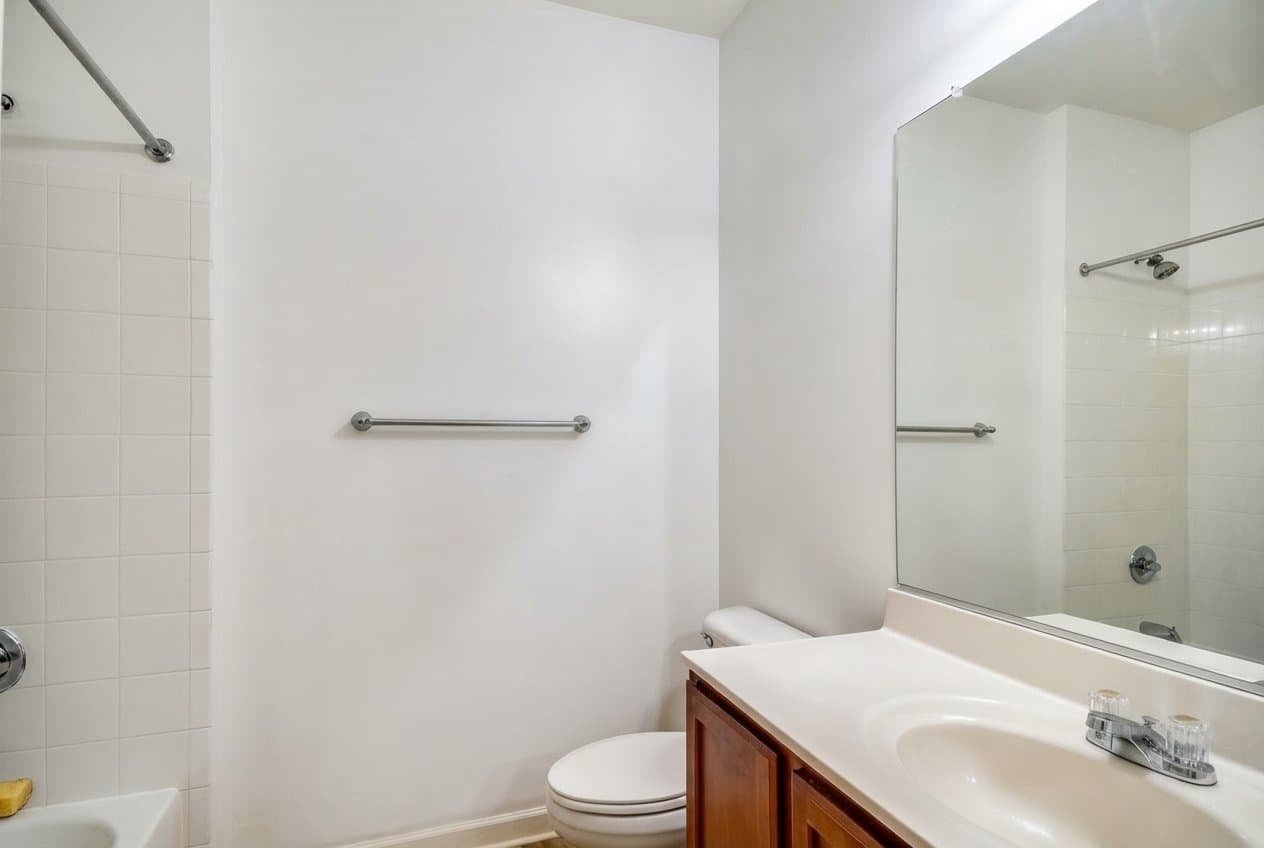 Capitol Heights Condo: 1321 Karen Blvd